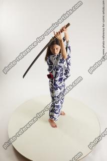 japanese woman in kimono with sword saori 02a